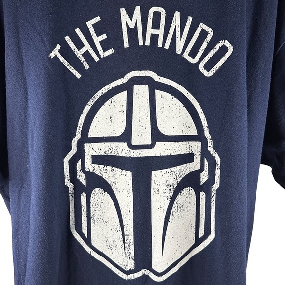 Disney‎ Star Wars The Mando Navy Graphic T-Shirt Mens 2XLT Mandalorian Chest Hit - Picture 1 of 8